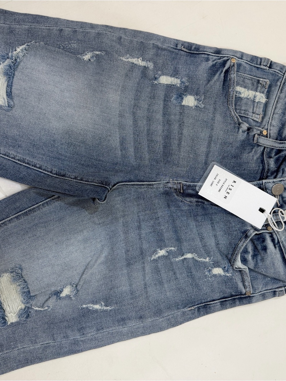 49- Risen Los Angeles Washed Blue Distressed Women’s Jeans size Small